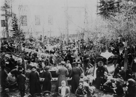 Public feeding of poor children in the Ascension Monastery, 1900. Creators: I. A. Podgorbunskii, V. I. Podgorbunskii.