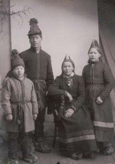 Samen Anders Mårtensson Ringdal with family, 1897. Creator: Unknown.