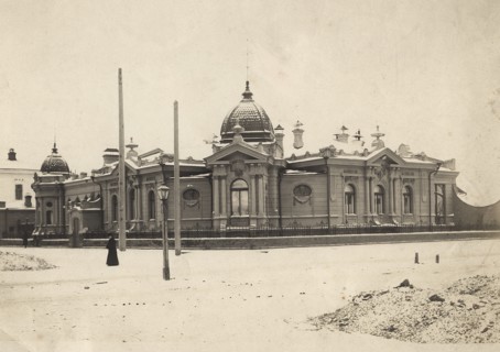 The mansion of the daughter of the merchant of the 1st guild, gold miner and..., 1909-1910. Creator: Unknown.