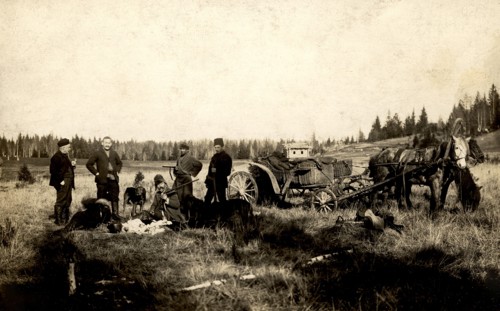On a hunt in the vicinity of the Znamensky glass factory, 1913. Creator: S. Ia. Mamontov.