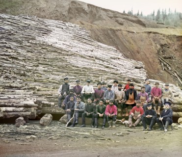 Transportation of lumber for the smelting of iron ore, 1910. Creator: Sergey Mikhaylovich Prokudin-Gorsky.