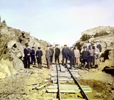 Group of railroad construction participants near the town of Kem, 1915. Creator: Sergey Mikhaylovich Prokudin-Gorsky.