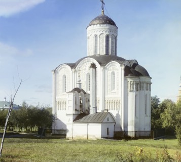City of Vladimir: Dmitrievsky Cathedral, from the east, 1911. Creator: Sergey Mikhaylovich Prokudin-Gorsky.