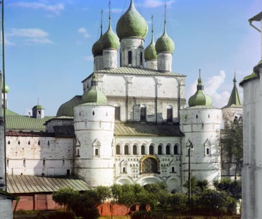Church of the Resurrection of Christ, in the Kremlin, Rostov Velikii, 1911. Creator: Sergey Mikhaylovich Prokudin-Gorsky.
