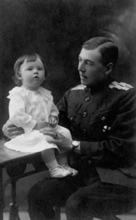 Briner Felix Yulievich with his daughter Irina, 1919. Creator: Unknown.