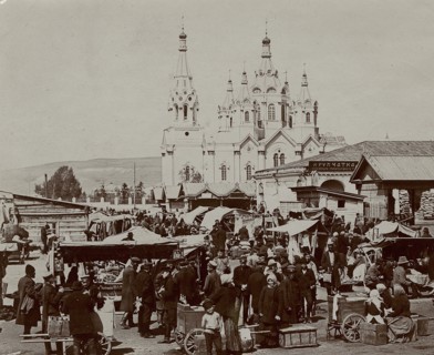 Bazaar in Krasnoyarsk, 1910. Creator: Unknown.