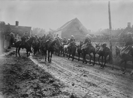Ribecourt, Dragoon & Spahi Patrols meet, 1914. Creator: Bain News Service.