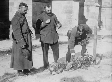 French Officers at graves of comrades, 1914. Creator: Bain News Service.