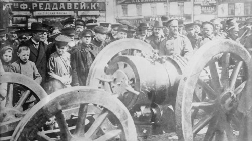 Austrian 24 cm. mortar captured by Russians, between 1914 and c1915. Creator: Bain News Service.