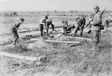 English prisoners at work near Doberitz, between c1914 and c1915. Creator: Bain News Service.