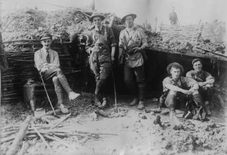British observers in captured observation post, 6 Jun 1917. Creator: Bain News Service.