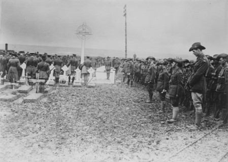 British field memorial service, 8 Jul 1917. Creator: Bain News Service.