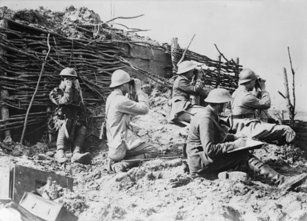 British & French artillery observers, between 1915 and 1918. Creator: Bain News Service.