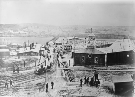 Prison Camp, Guben, with Russian Church, between 1914 and 1915. Creator: Bain News Service.
