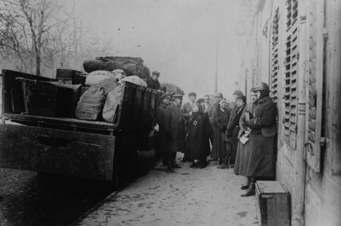 Nancy, Americans loading a camion, between c1915 and c1920. Creator: Bain News Service.