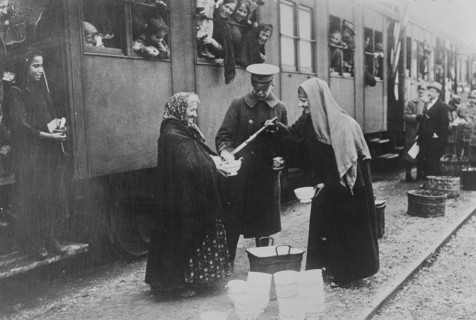 Red Cross canteen worker in Ancona, between c1915 and 1918. Creator: Bain News Service.