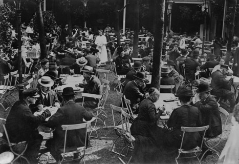 Berlin -- folk restaurant, between c1915 and c1920. Creator: Bain News Service.