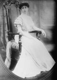 Mrs. L.V. Harcourt, cameo portrait, sitting, 1912. Creator: Bain News Service.