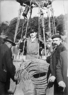 Oscar Erbsloh, ready to go up in balloon, 1916. Creator: Bain News Service.