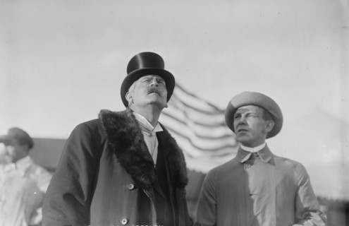W. Wellman with unidentified gentleman at aviation meet, 1910. Creator: Bain News Service.
