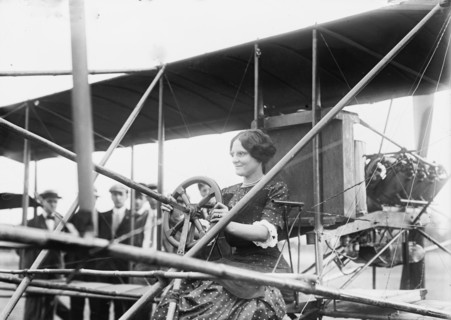 Mrs. G. Curtiss, c1910. Creator: Bain News Service.