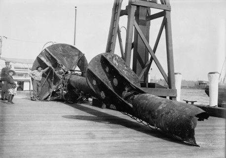 Mast of Maine, between c1910 and c1915. Creator: Bain News Service.