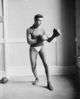 Battling Mantell, between c1910 and c1915. Creator: Bain News Service.