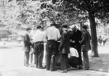 Ice water in the park--hot day, N.Y.C., between c1910 and c1915. Creator: Bain News Service.