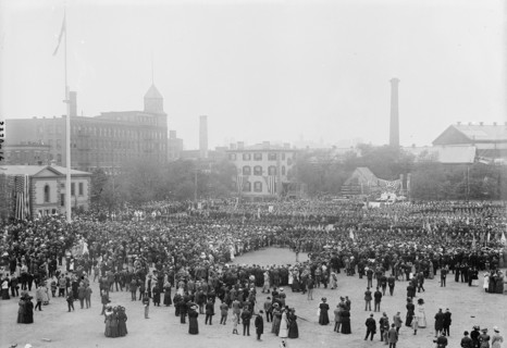 Field Mass - B'k'n Navy Yard, between c1910 and c1915. Creator: Bain News Service.