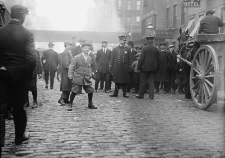 Garbage strike, 1911. Creator: Bain News Service.