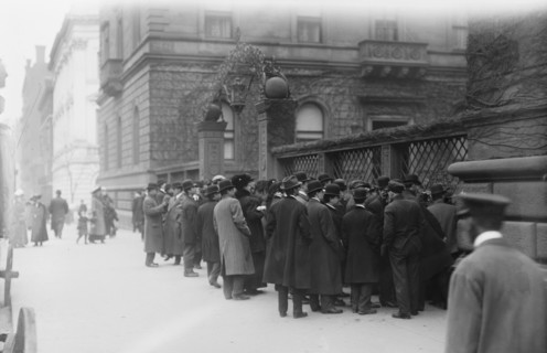 Watching for Connaught's at Reid house, between c1910 and c1915. Creator: Bain News Service.