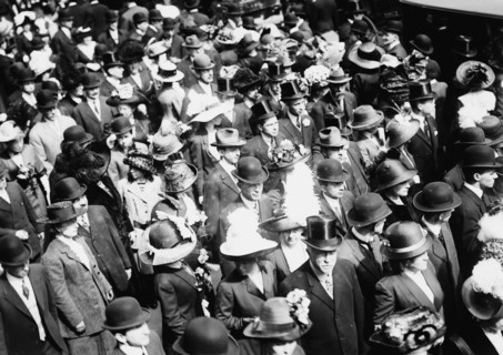 Easter - 5th Ave. 1912. Creator: Bain News Service.