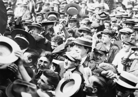 Crowd - Union Sq., between c1910 and c1915. Creator: Bain News Service.