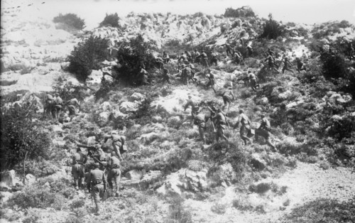 Montenegrins attacking Becic [i.e., Decic] Fort, between c1910 and c1915. Creator: Bain News Service.