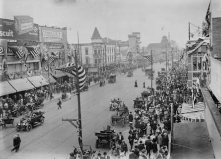 Surf Ave. - Coney Isl., between c1910 and c1915. Creator: Bain News Service.