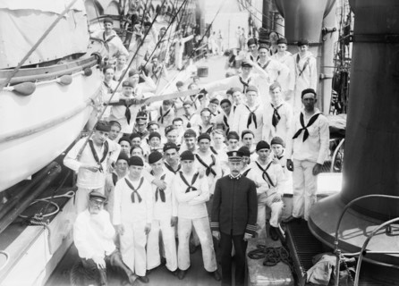 Capt. B.H. Tillman & boys - "Newport", 1913. Creator: Bain News Service.