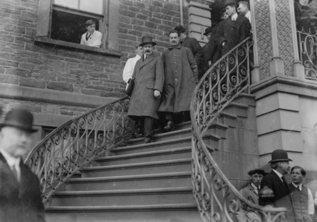Dr. F.F. Friedmann leaving hospital, 1913. Creator: Bain News Service.