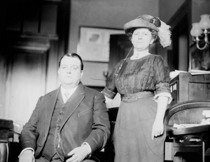 Sen. Perky & wife, 1913. Creator: Bain News Service.