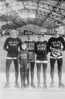 Palace Rink Team - Detroit, between c1910 and c1915. Creator: Bain News Service.
