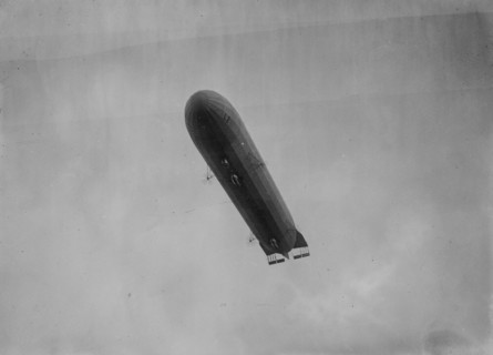 Zeppelin L II [i.e., zeppelin], between c1910 and c1915. Creator: Bain News Service.