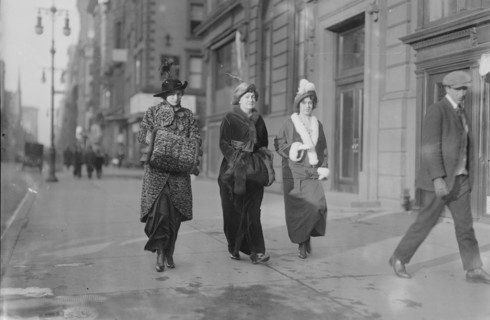 Sunday, 5th Ave., between c1910 and c1915. Creator: Bain News Service.