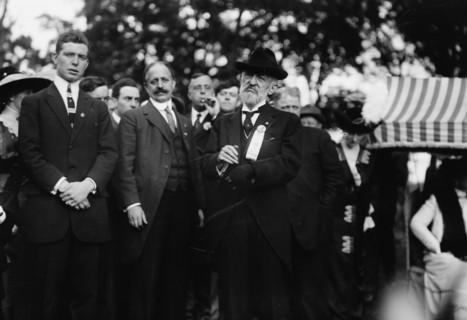 Straus, L.L. Bonheur, O. Straus, 1912. Creator: Bain News Service.