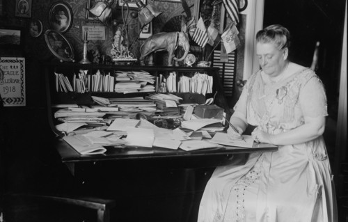 Mrs. J.F. Yawger, between c1915 and c1920. Creator: Bain News Service.