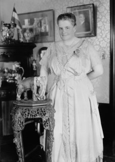 Mrs. J.F. Yawger, between c1915 and c1920. Creator: Bain News Service.