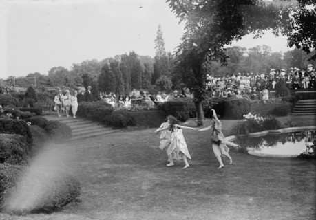 Duncan Dancers, 1918. Creator: Bain News Service.