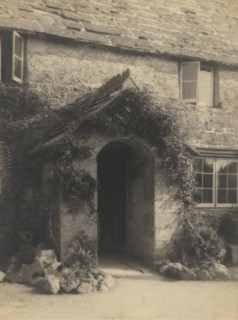 Building, 1918-1920s. Creator: Eunice Harriett Garlick.