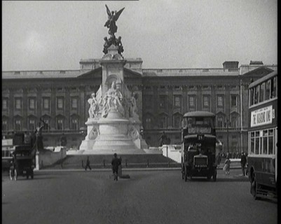 Cars And Buses Travelling at the Roundabout in Front of Buckingham Palace, 1927. Creator: British Pathe Ltd.