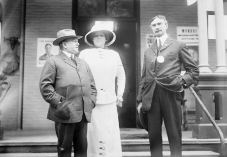 Lafe Gleason & wife & J. Jaeckel, between c1910 and c1915. Creator: Bain News Service.