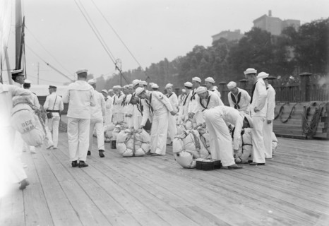 Naval Militia ready to embark, between c1910 and c1915. Creator: Bain News Service.