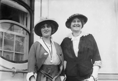 Violet Heming & Mabel Norton, between c1910 and c1915. Creator: Bain News Service.
